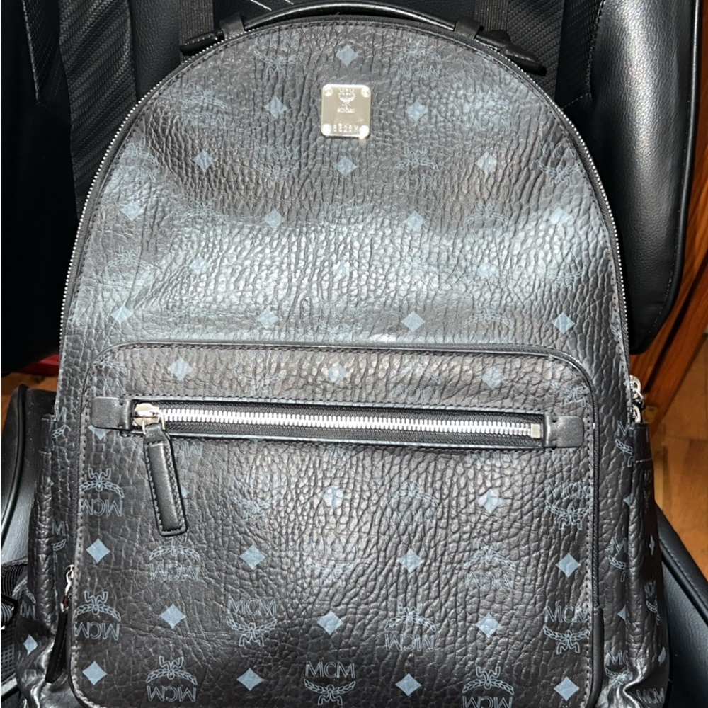Black mcm bookbag